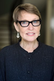 Helen Klein Ross author pic (standing) credit to John Gruen