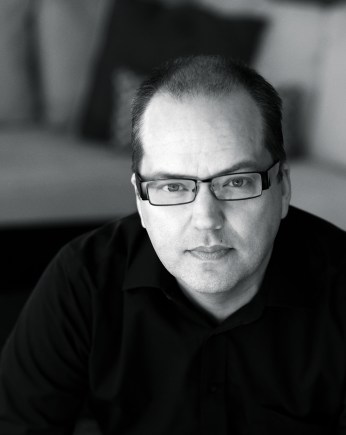 DavidBell2017_BW.Credit Glen Rose Photography.jpg