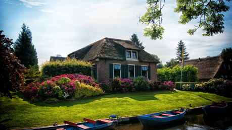 architecture boating canal cottage
