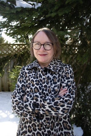 3ad5ebd8-2c3e-45fa-a165-35369929792d-Shari_Lapena_credit_Tristan_Ostler