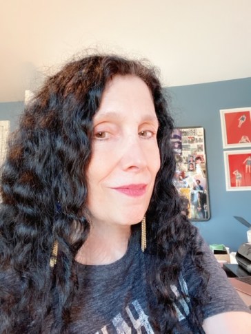 Caroline Leavitt (1)